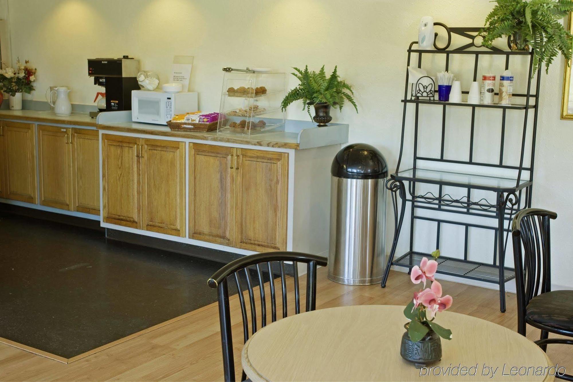 Americas Best Value Inn - Chesapeake Restoran fotoğraf